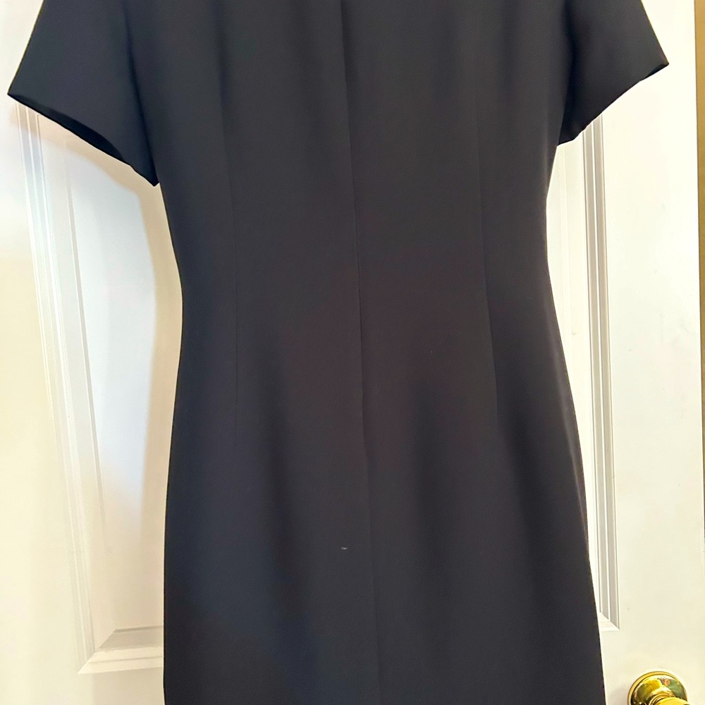 Flattering LBD! - image 4